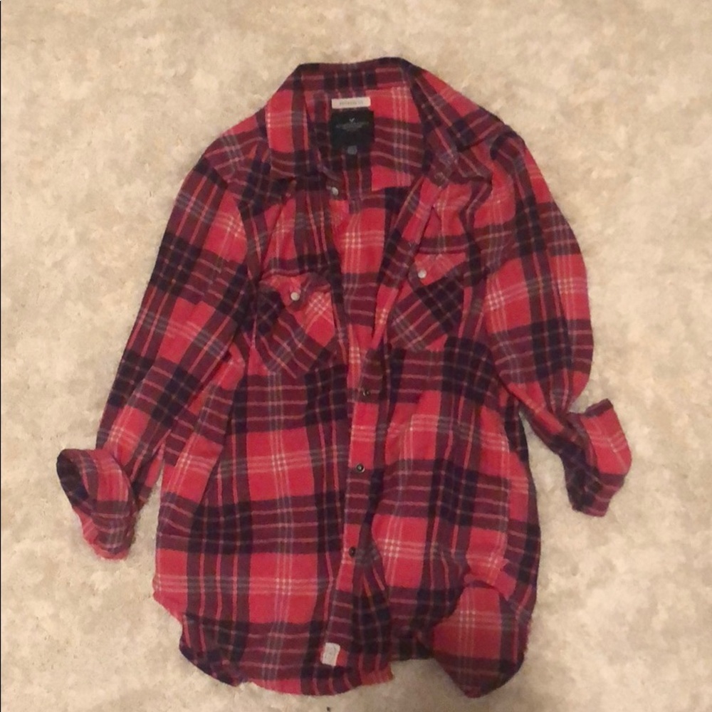 AMERICAN EAGLE flannel plaid long sleeved shirt.
